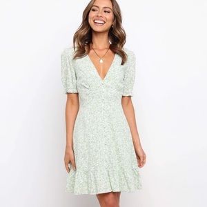 NWOT Petal & Pup Magill Dress in Green